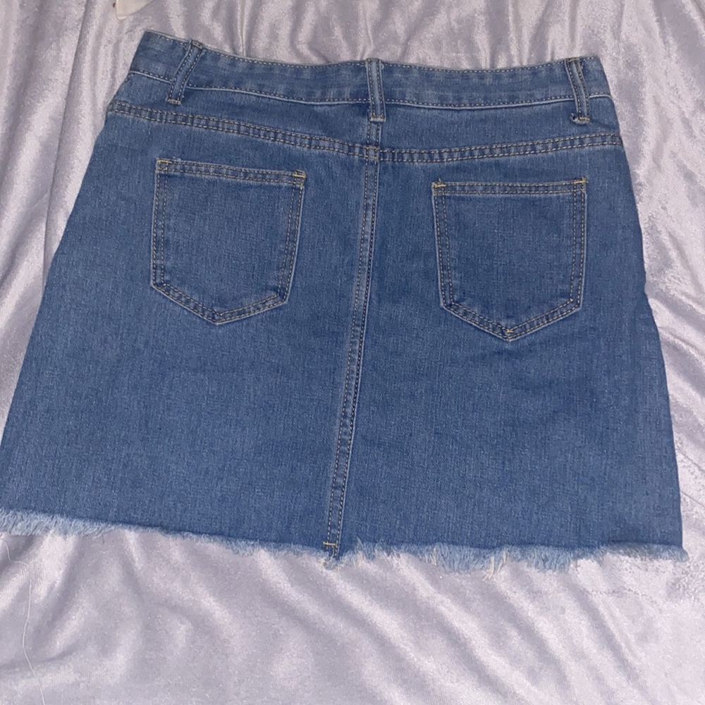 Shien Distressed High-Rise Denim Mini Skirt - Picture 2 of 3